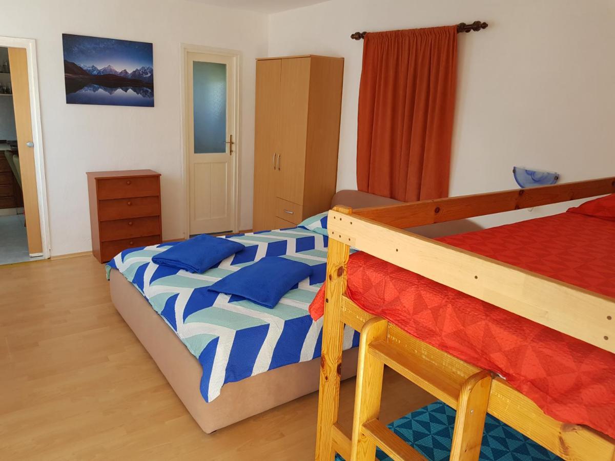 Apartments Nikol Lopar Εξωτερικό φωτογραφία