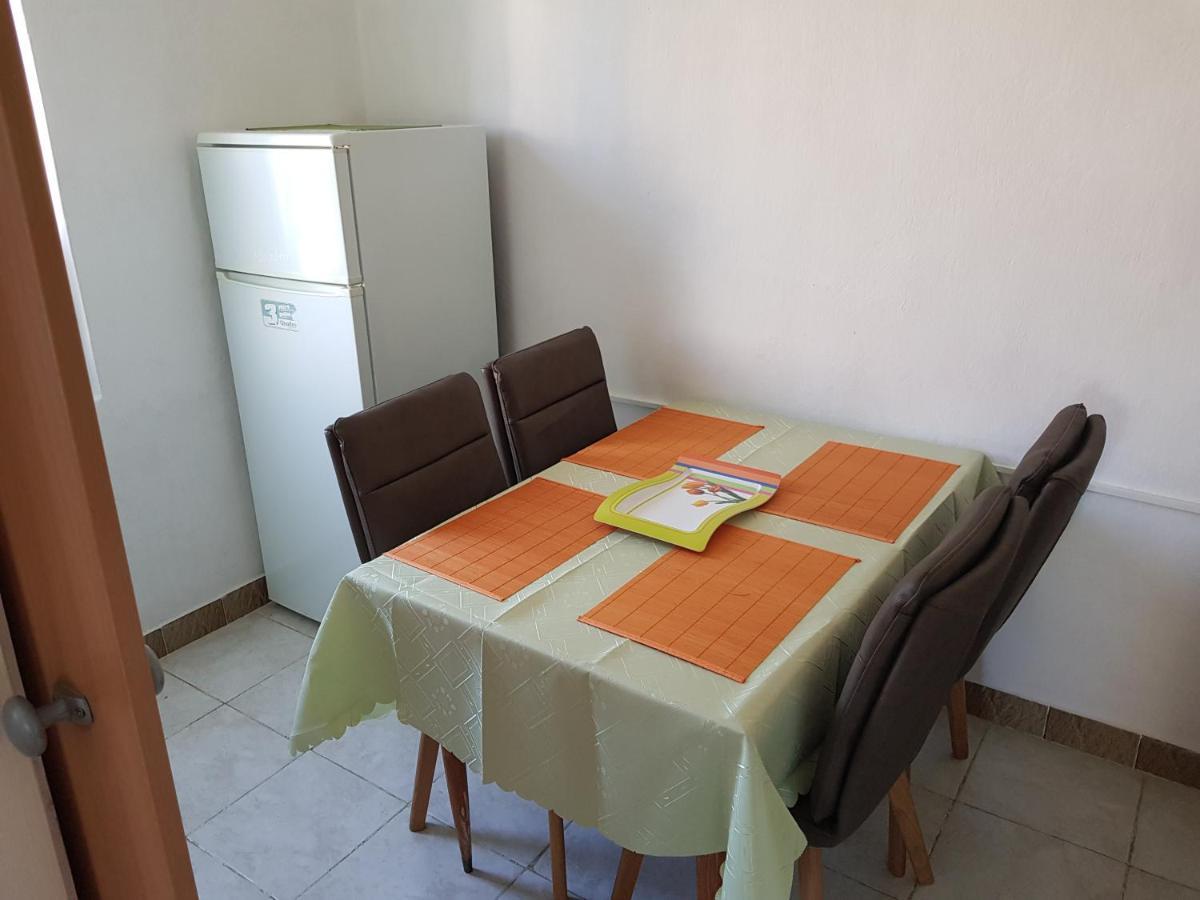 Apartments Nikol Lopar Εξωτερικό φωτογραφία
