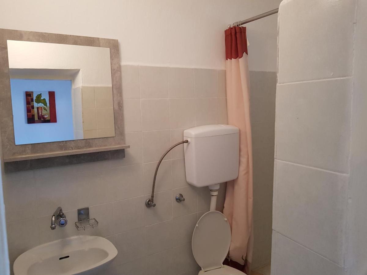 Apartments Nikol Lopar Εξωτερικό φωτογραφία